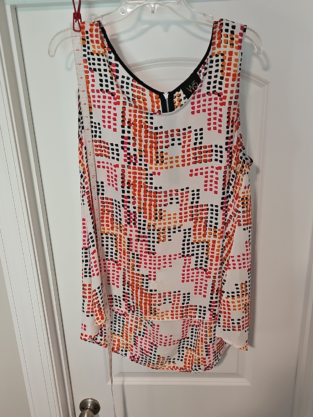 W5 Sleeveless Geo Dot Print Tank Top - White with Pink, Orange & Black